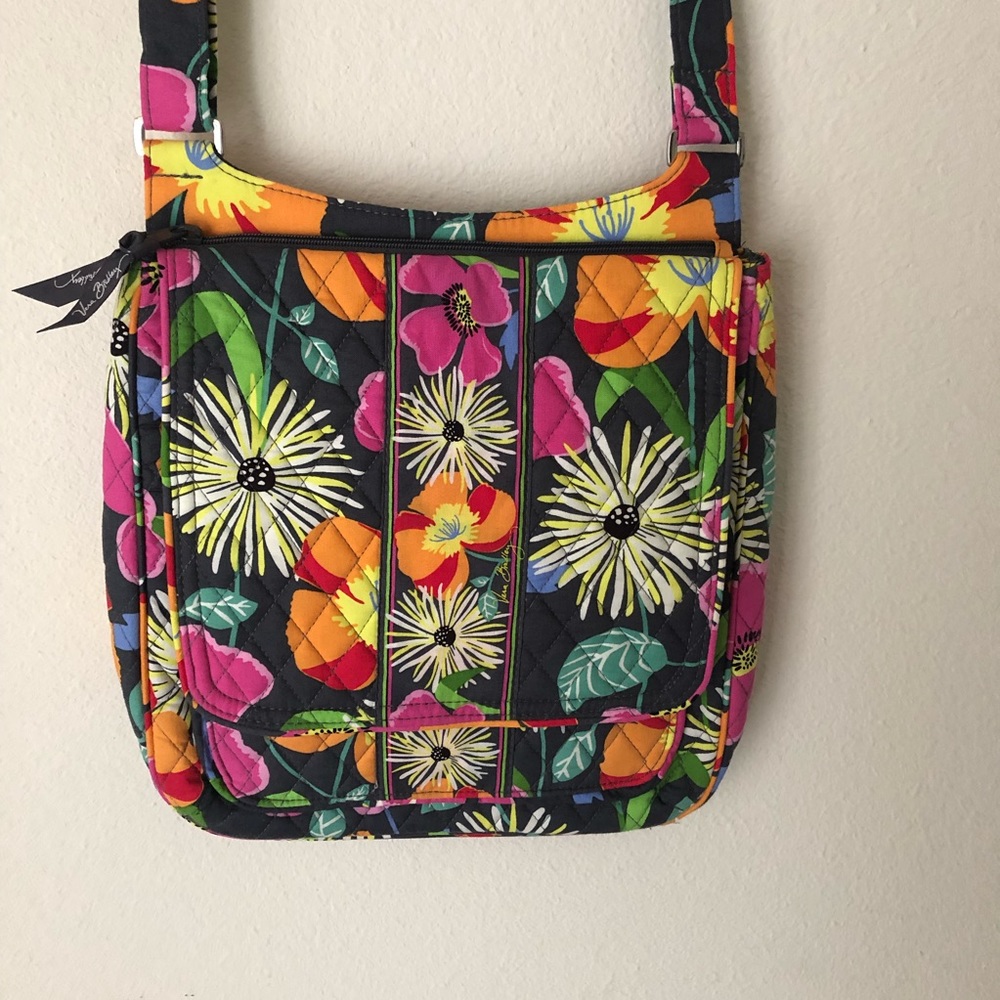 Vera Bradley lg crossbody hipster .Jazzy Blooms.